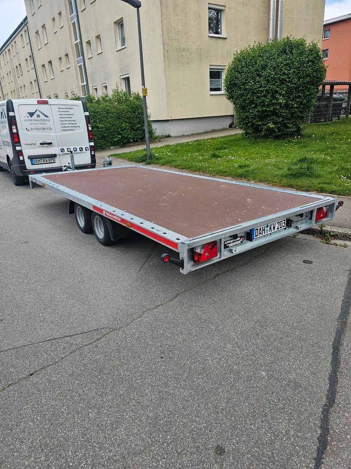 Anhänger Autotransporter Trailer zu vermieten in Dachau