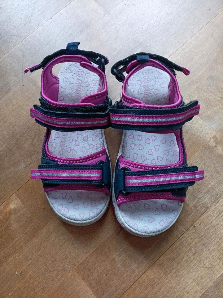 Sandalen "alive" blau/pink mit Glitzersohle Gr 33 in Tiefenbach