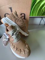 Sneaker „Rumble Mushroom“, NEU, OVP, CHA Köln - Junkersdorf Vorschau