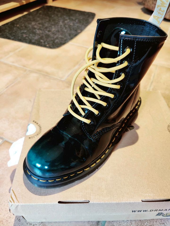 Dr. Martens 1460 Gloss Vegan 43 in Dransfeld