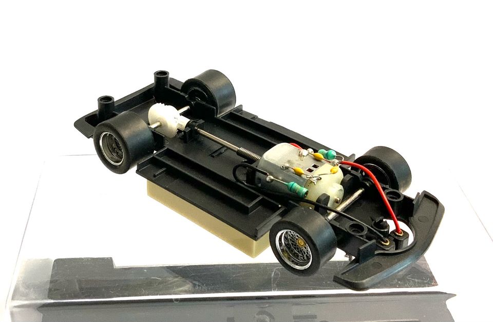 NEU Revell Slotcar Chassis 1:32 für alle BMW 320i NEU in Essen