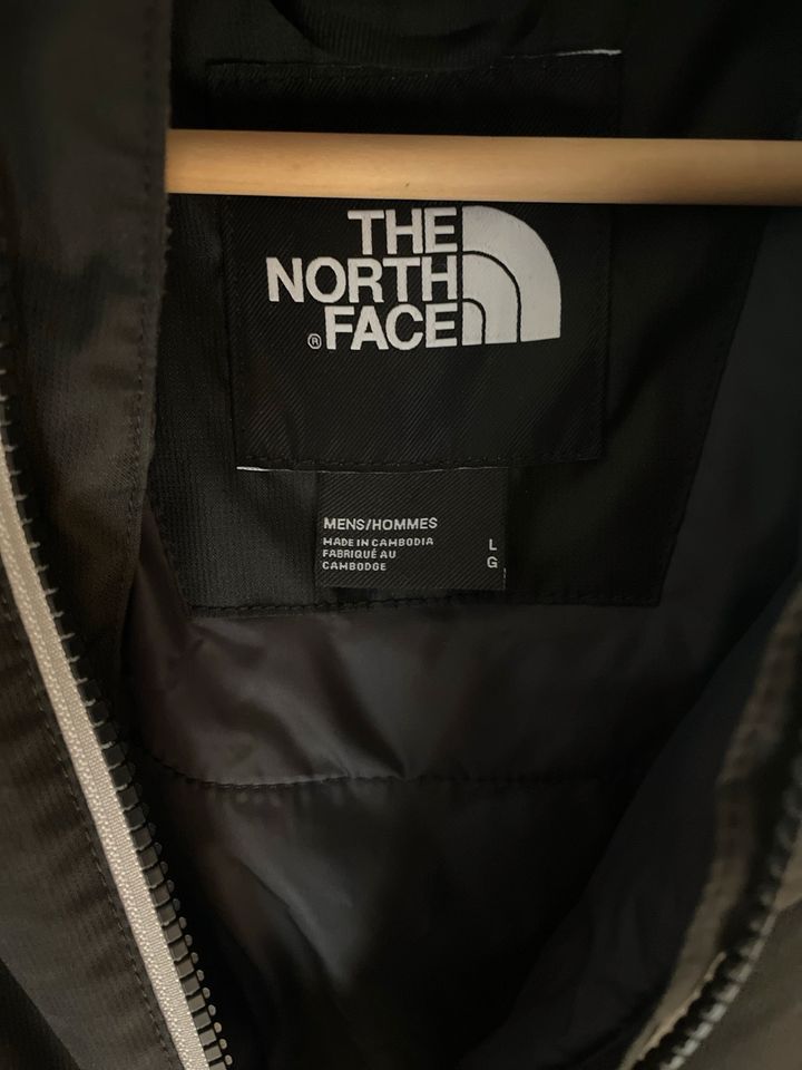 North Face Jacke Größe L in Amstetten