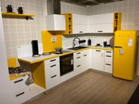 Moderne Einbauküche, L-Küche Gelb / Weiße Küche, Farbige Küche, Hessen - Weilburg Vorschau