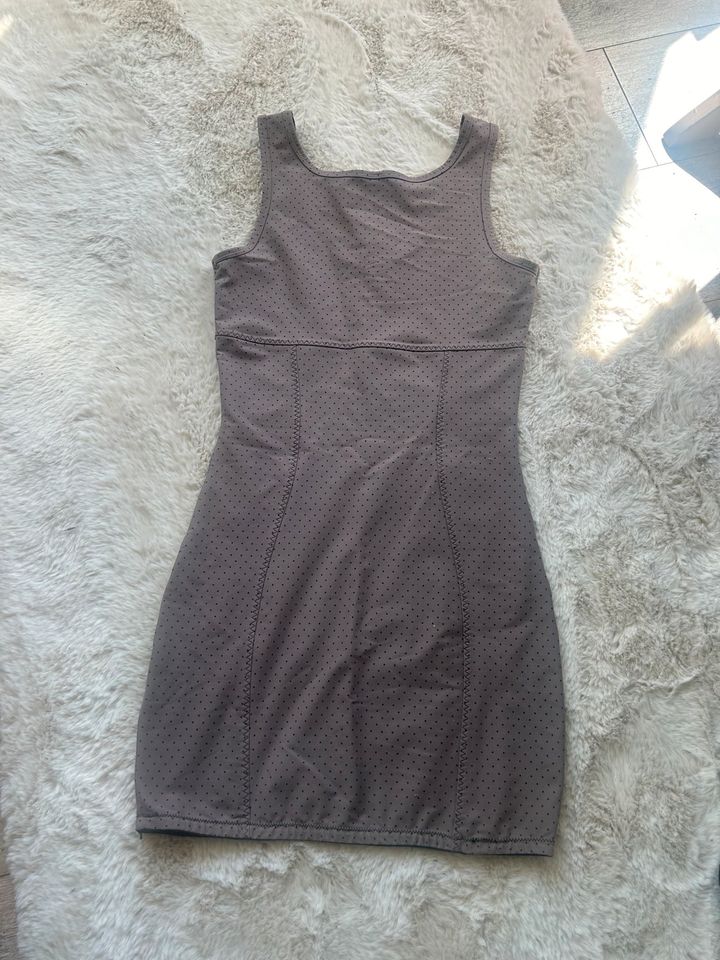 Miederkleid, Gr. 40/42, braun in Plön 