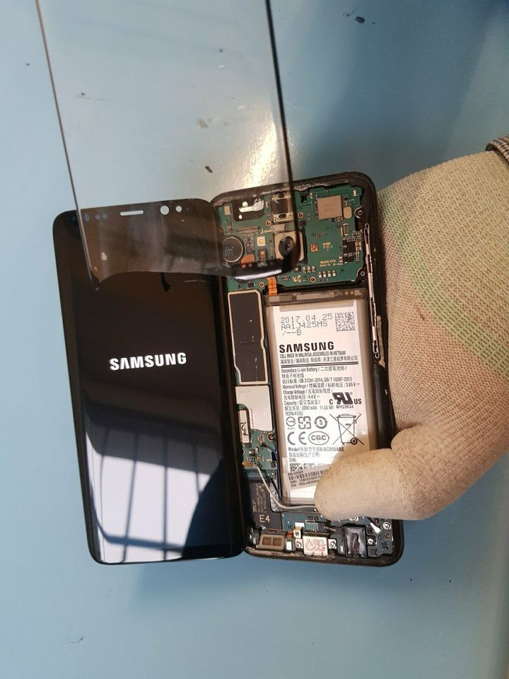 Samsung Galaxy S8,S8 Plus, S9, S9 Plus Displayglas-Tausch in Gütersloh