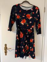 Festliches schickes Blumen Kleid knielang Vila Gr S Kreis Pinneberg - Wedel Vorschau