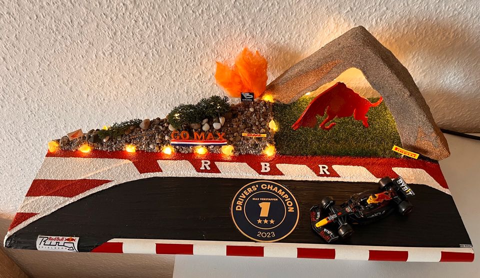 F1 REDBULL RING Regal Diorama in Mannheim