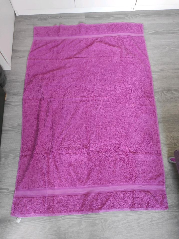 ⭐2 Badehandtücher⭐ 95x140, pink/blau⭐Duschtücher, Handtuch, Sauna in Bad Bevensen