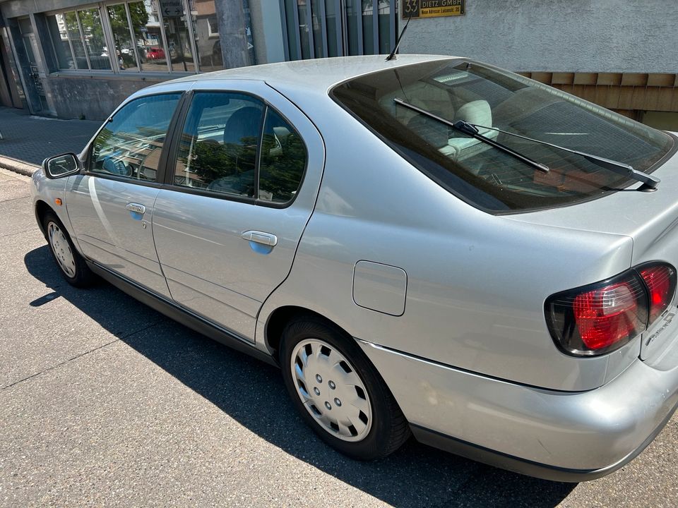 Nissan Primera 1.8 Tüv Bis 07 in Pforzheim