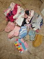 Baby Strumpfhosen + Stricksocken ab Größe 74 Schleswig-Holstein - Hohenwestedt Vorschau