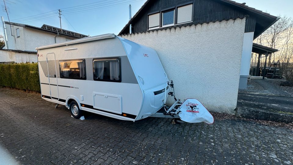 Klasse B Wohnwagen mieten *LMC Sassino 430D* Mover, Fahrradträger in Niederstotzingen