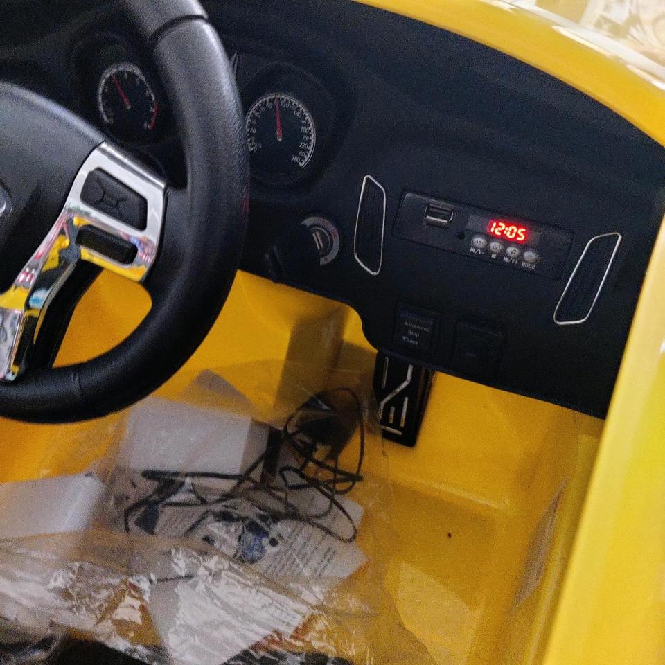 ANGEBOT! Elektro Kinderauto Ford Focus RS Gelb 2x45W, Ledersitz in Weiden (Oberpfalz)