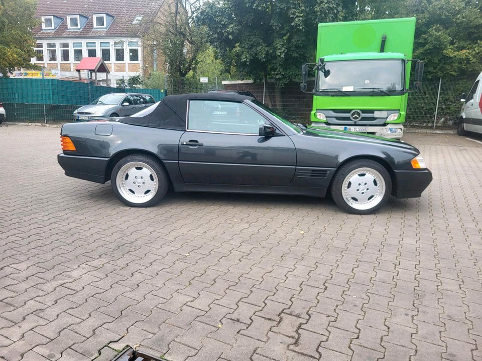 Mercedes sl280 in Hamburg
