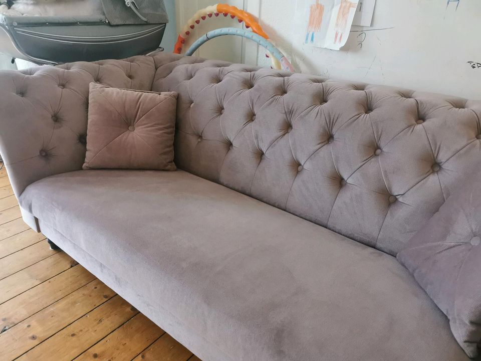 Couch Sofa Flieder bzw Rosa in Gera