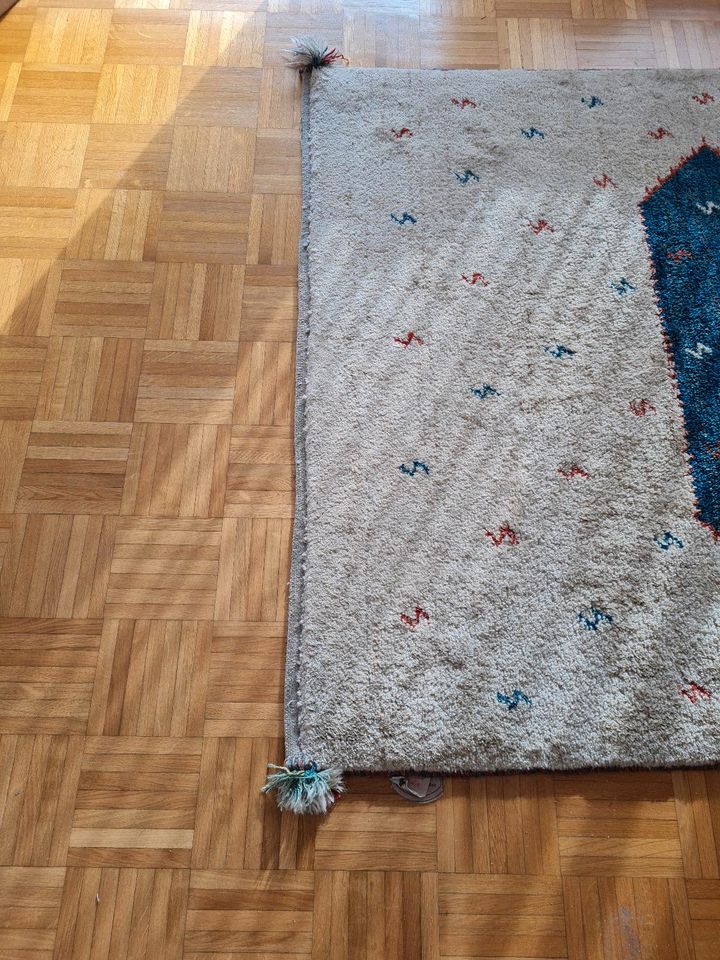 Teppich gebraucht Gabbeh 155x132 cm in Offenburg