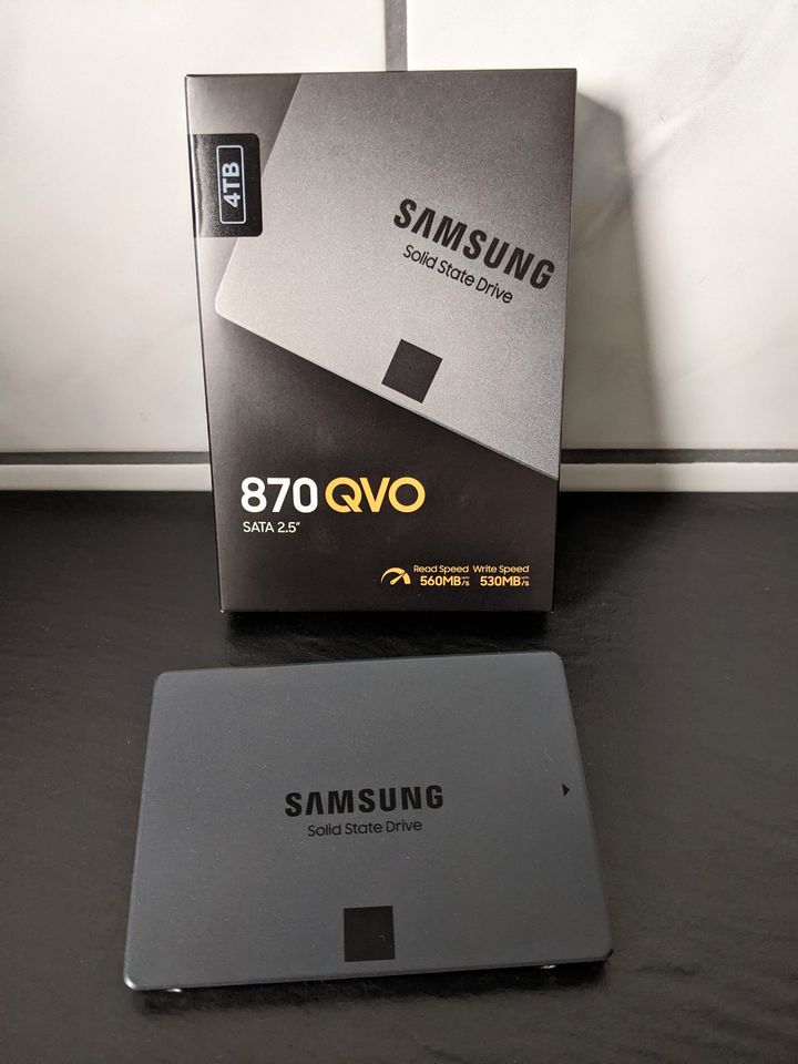 Samsung SSD 870 QVO 4TB, 2.5" - SATA - Festplatte in Bückeburg