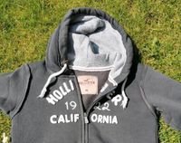 Holllister Hoodie / Sweatjacke mit Kaputze Gr. M Kuschelig Niedersachsen - Wildeshausen Vorschau