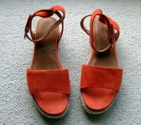 Tamaris Sandalen Leder Orange Gr. 42 *NEU/OVP* Nordrhein-Westfalen - Heiligenhaus Vorschau