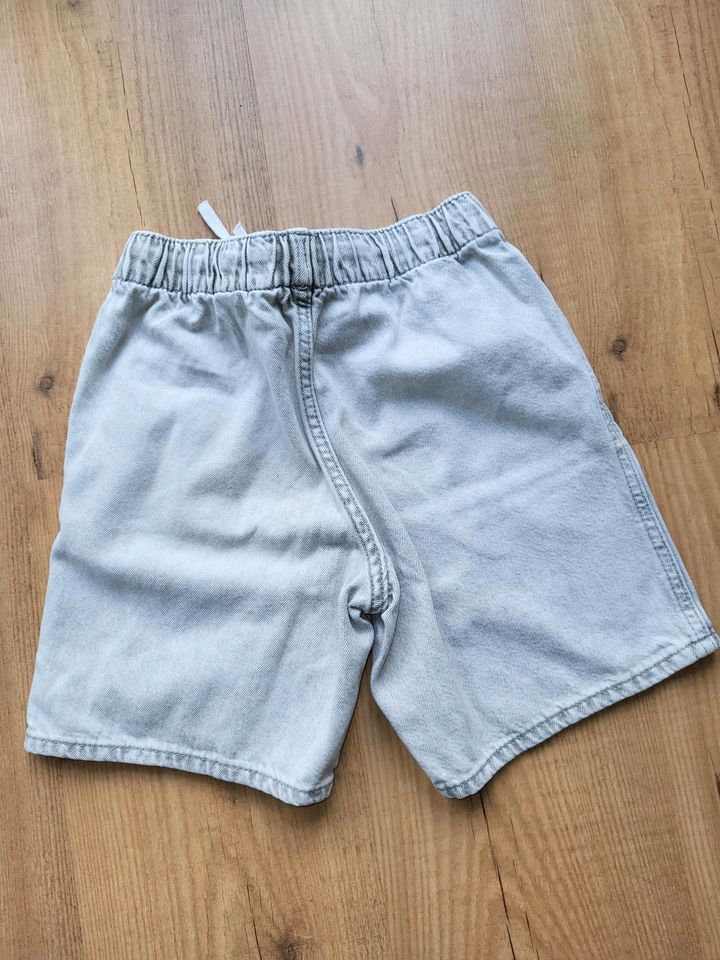 Jeans Shorts grau von H&M Gr.122 in Kleve