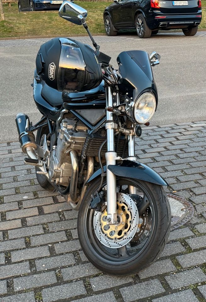 Suzuki gsf 600 Bandit + Zubehör in Altlandsberg