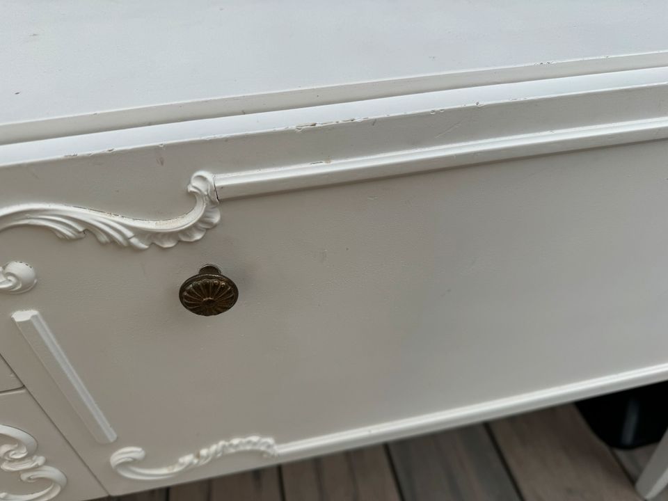 Verschenke Vintage Kommode Sideboard Bastler zu verschenken in Langgöns