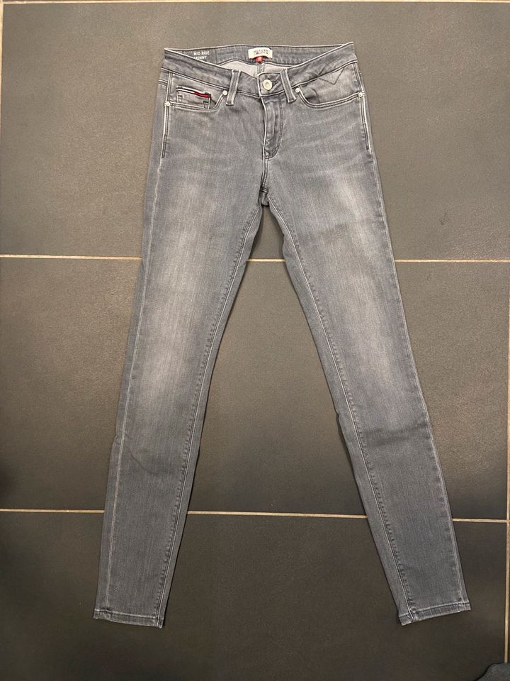 Tommy Hilfiger Denim Mid Rise Skinny Damen Grau „Nora“ | 25/32 in Walheim