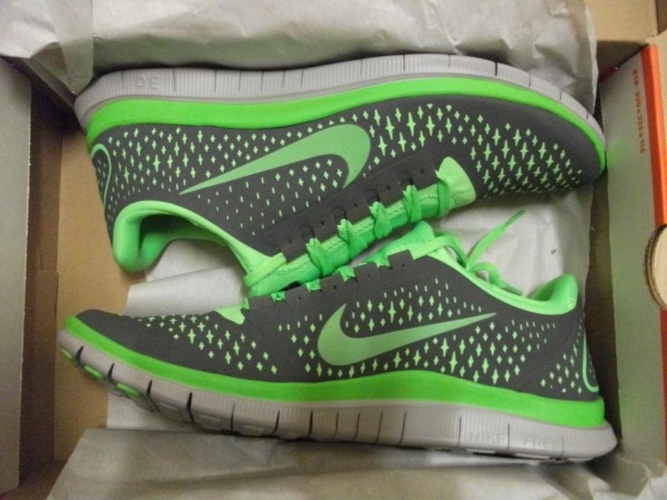 Nike Leichte Schuhe Free 3.0 V4 3 Grau Neon Grun 45 NEU Raritat in Berlin Schoneberg kleinanzeigen