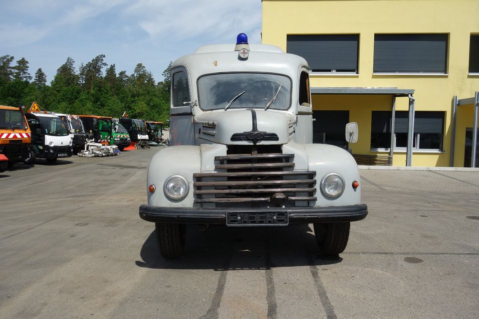 Ford FK 3500 V8 mit H-Kennzeichen Oldtimer ohne Motor/Getriebe in Wendelstein