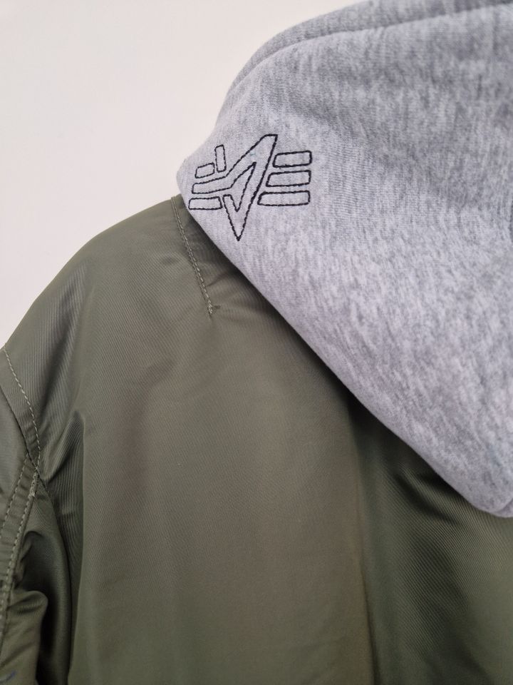 Bomberjacke Alpha Industries in Otterberg