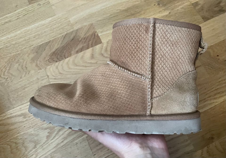 Original UGG W Classic Mini Damen Boots braun gefüttert EU39 in Köln