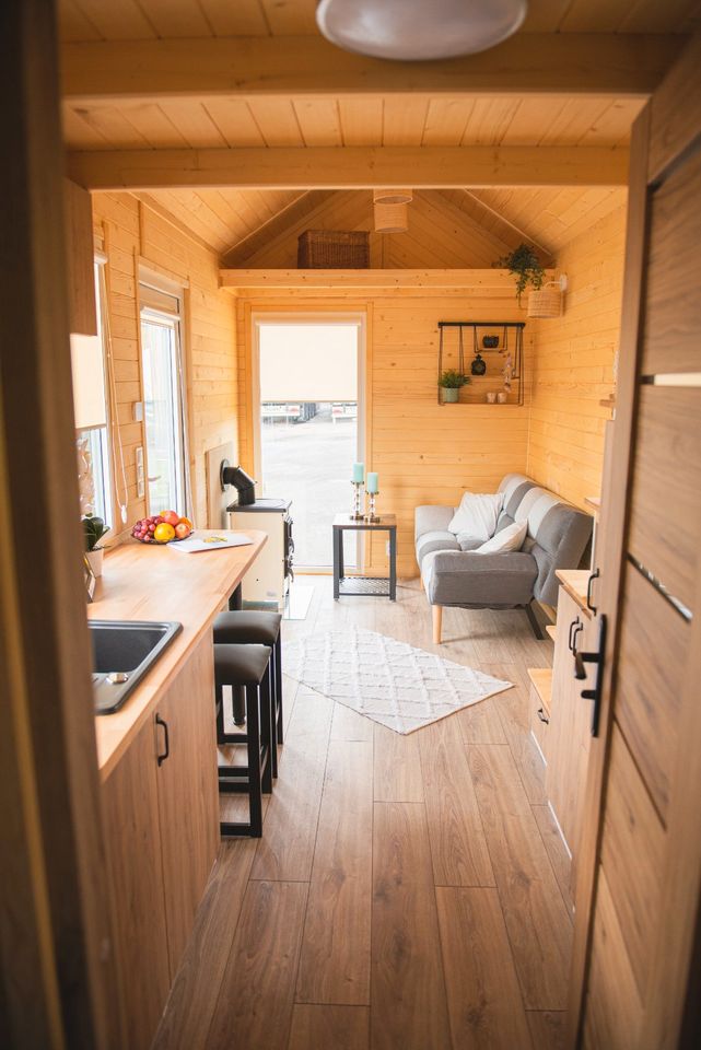 Tiny House Klara | 6.60m | WINTERFEST | Schlüsselfertig | HOLZOFEN u. Fußbodenheizung! | Mobilheim | Mobilhaus | Gartenhaus in Jacobsdorf 