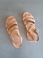 Sandalen UGG gr. 42 Nordrhein-Westfalen - Gladbeck Vorschau