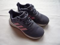 Mädchen Adidas lila / rosa Größe 28, sehr guter Zustand Baden-Württemberg - Plochingen Vorschau