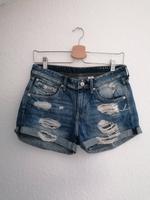 H&M Regular Waist Jeansshorts Hotpants im Used Look Hessen - Ebsdorfergrund Vorschau