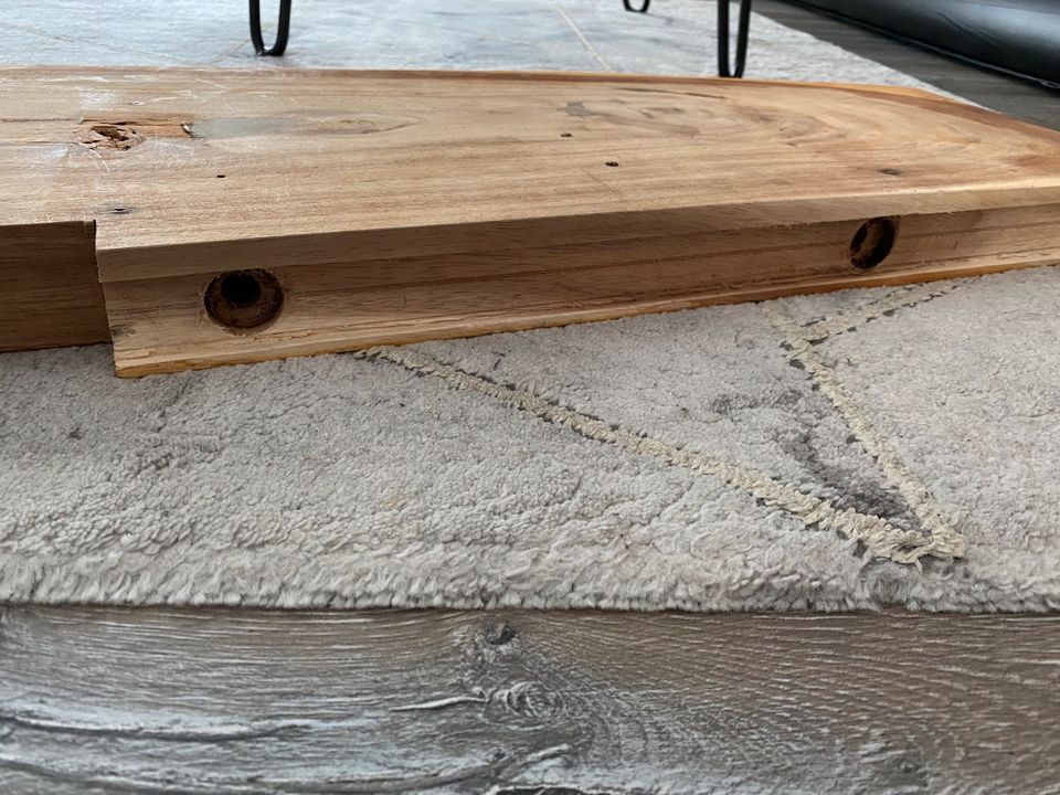 Regalboden TV Board Akazie massiv Holz Unikat in Meinerzhagen