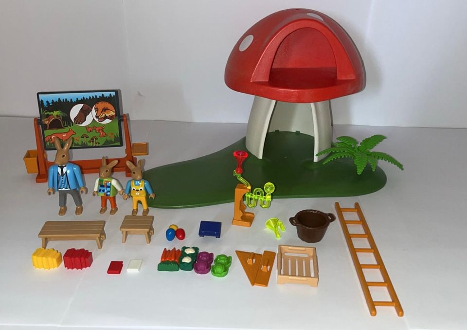 Playmobil-Osterhasenschule in Hannover