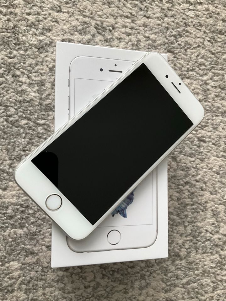 iPhone 6S 32GB in Lübeck