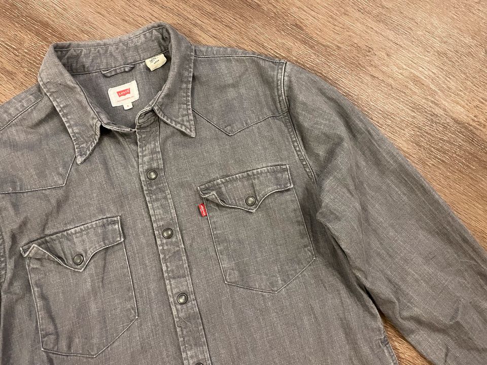 Levi‘s Western Hemd - vintage grey - Gr. S in Berlin