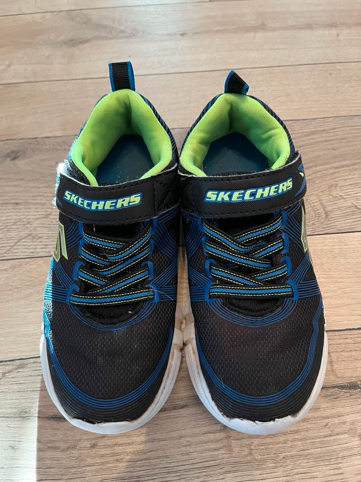 Sneaker von Sketchers Gr. 30 - Blinken in Deizisau 