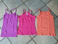 3 x Shirt Spaghettiträger 146/152 Nordrhein-Westfalen - Schleiden Vorschau