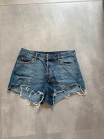H&M Shorts Größe 38 1x getragen! Nordrhein-Westfalen - Zülpich Vorschau