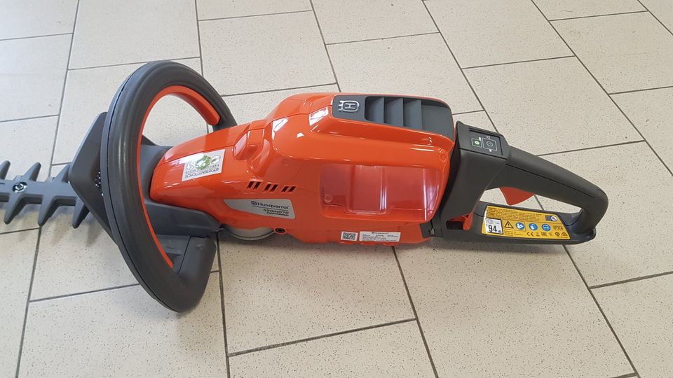 ⭐ NEU . Husqvarna 520iHD70 Akku Heckenschere 70cm . 967915702 NEU in Holzgerlingen