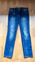 Versace Jeans *neuwertig* Gr. 30 M Sachsen - Chemnitz Vorschau