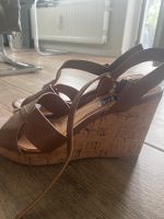 Schuhe  Sandalen Pumps Gr 38 Nordrhein-Westfalen - Remscheid Vorschau