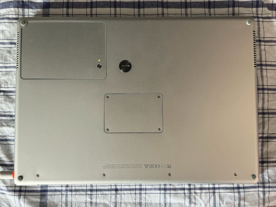 Apple Powerbook G4, 15‘‘ (Modell A1106) in Hannover