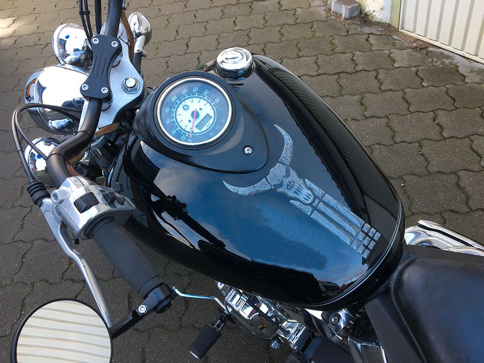 Yamaha XVS 1100 Bobber Umbau* Black Beauty* Einzelstück* TOP* in Süsel