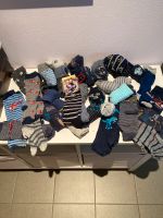 39 paar Socken Gr 27 - 30 Kniestrümpfe stopper Socken Nordrhein-Westfalen - Mönchengladbach Vorschau