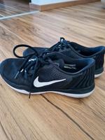 Sneaker schwarz Nike - 39 Bayern - Genderkingen Vorschau