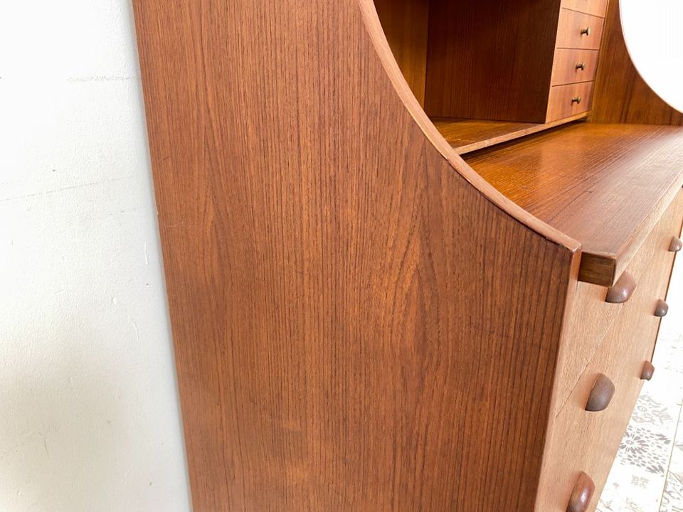 WMK Seltener skandinavischer Sekretär / Schminktisch in Teakholz mit aufklappbarem Spiegel # Schreibschrank Schreibtisch Schminkkommode Frisierkommode Danish Design Mid-Century Kommode Teak Vintage in Berlin