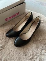 Schwarze Esprit Pumps Gr. 39 Feldmoching-Hasenbergl - Feldmoching Vorschau